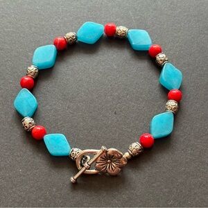 Blue Chalcedony & Mixed Bead In Silver Bracelet | 7 IN